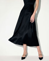 Sueña Siyah Saten A Kesim Slip Maxi Elbise